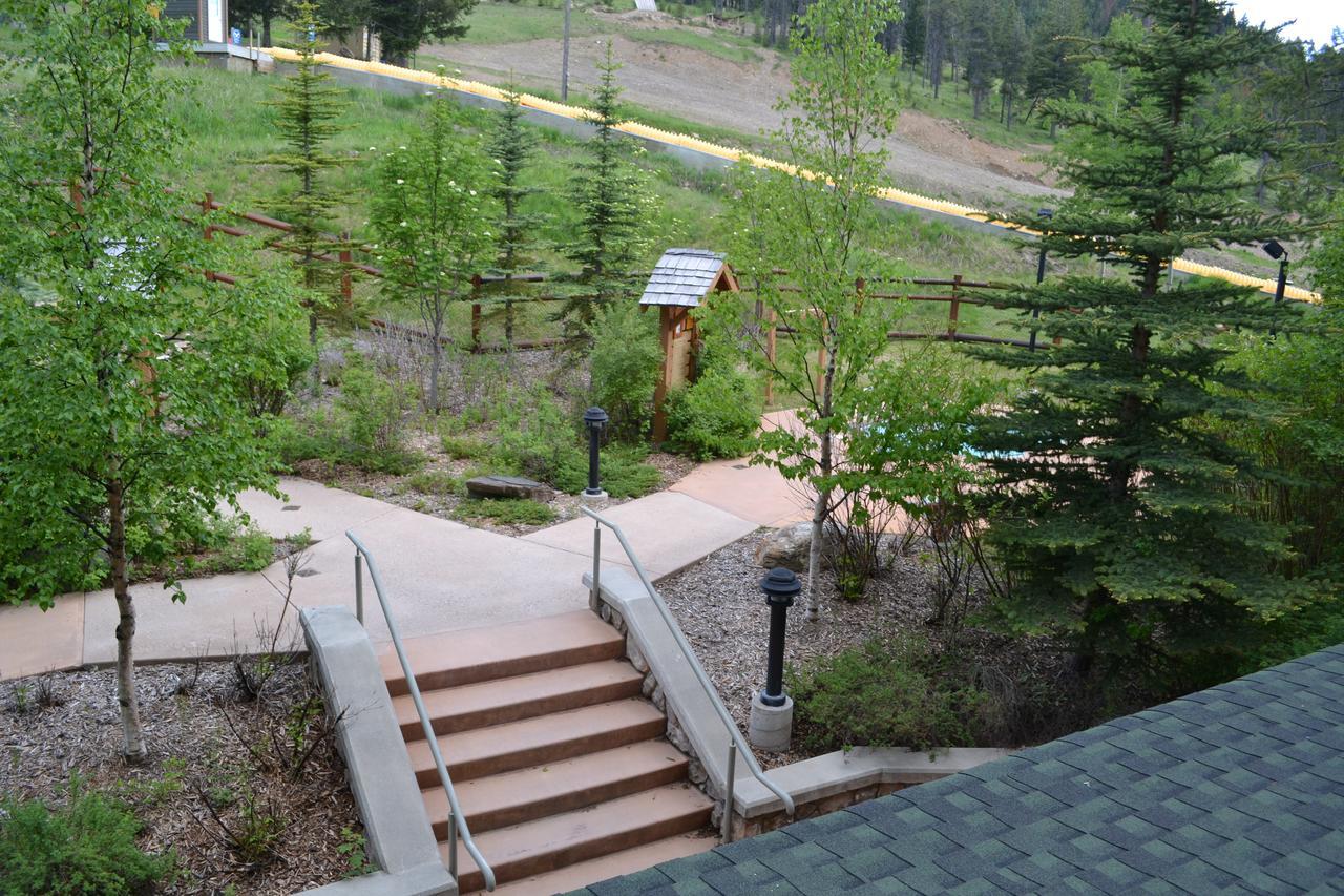 Taynton Lodge At Panorama Mountain Village Resort Екстер'єр фото